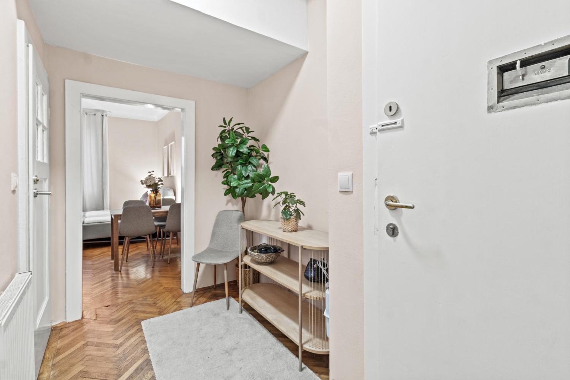 Modern Apartment, 3 Min To "U3 Neubaugasse" 维也纳 外观 照片